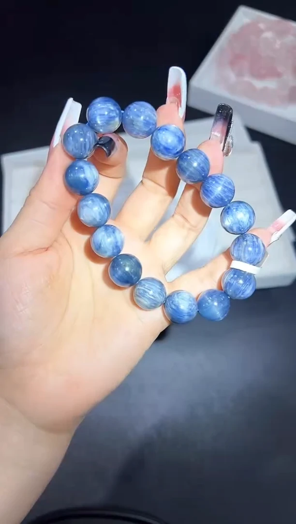 无无12e多样性发其一【1条】默认微瑕