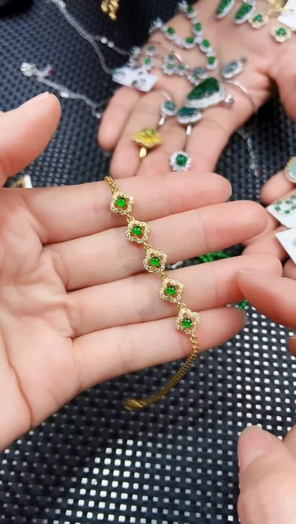 【闪购商品】翡翠手链未镶嵌111111111