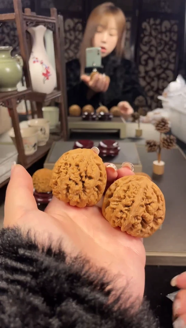 【闪购商品】文玩核桃把件大粗筋44尺-1