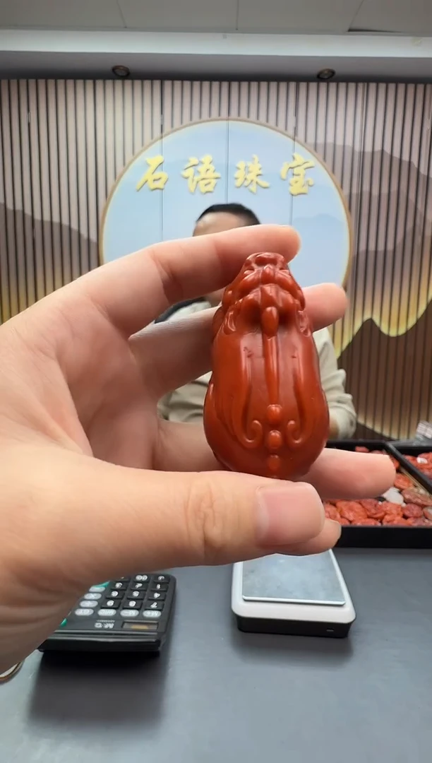 未镶嵌雕刻南红玛瑙070ZB1331产品一个