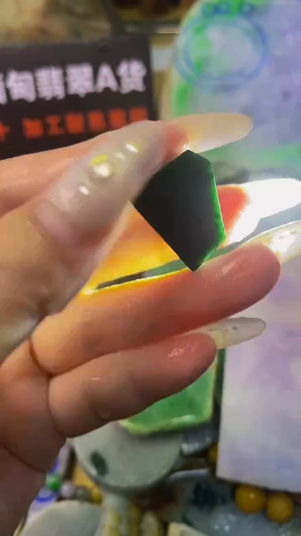 翡翠裸石未镶嵌天然翡翠缅甸A货427