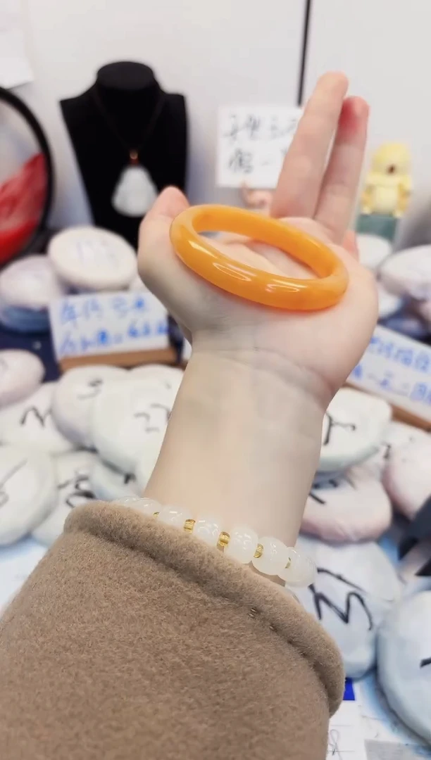 【闪购商品】石英质玉手镯未镶嵌473