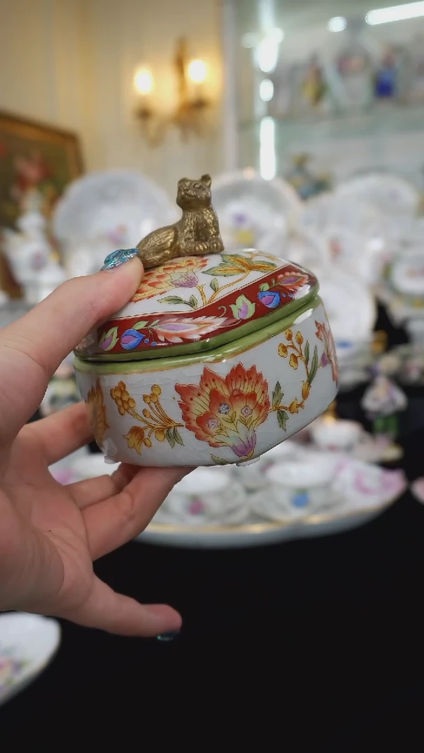 骨瓷婷婷中古器物如图所示125