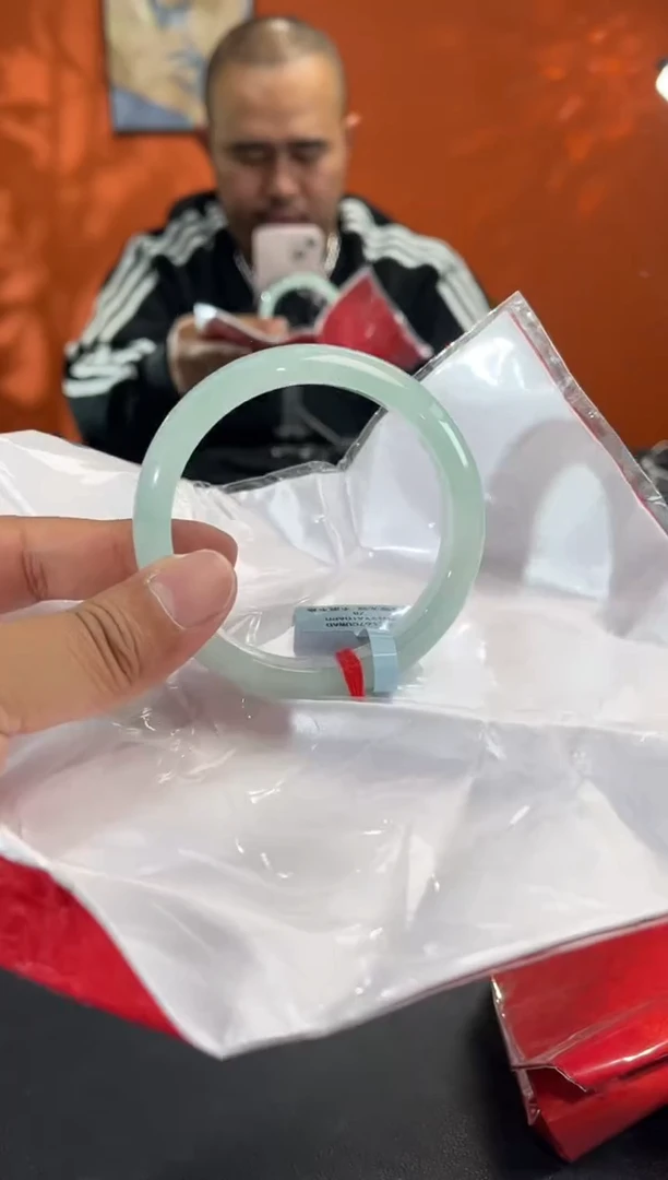 未镶嵌手镯翡翠58