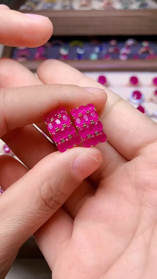 【闪购商品】红宝石耳饰银S925镶嵌000