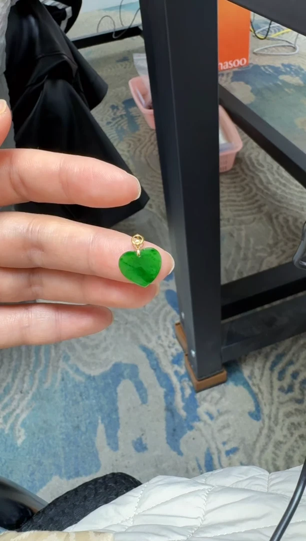 【闪购商品】翡翠颈饰18K金镶嵌缅甸翡翠A货吊坠