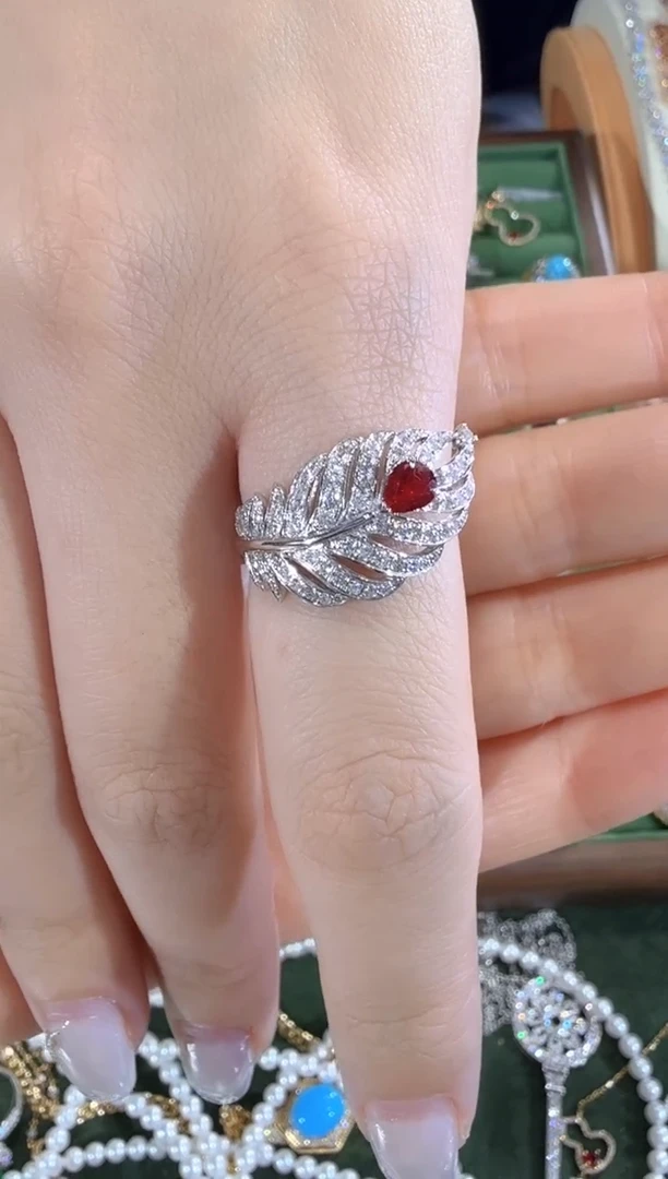 18K金镶嵌戒指/指环钻石戒指