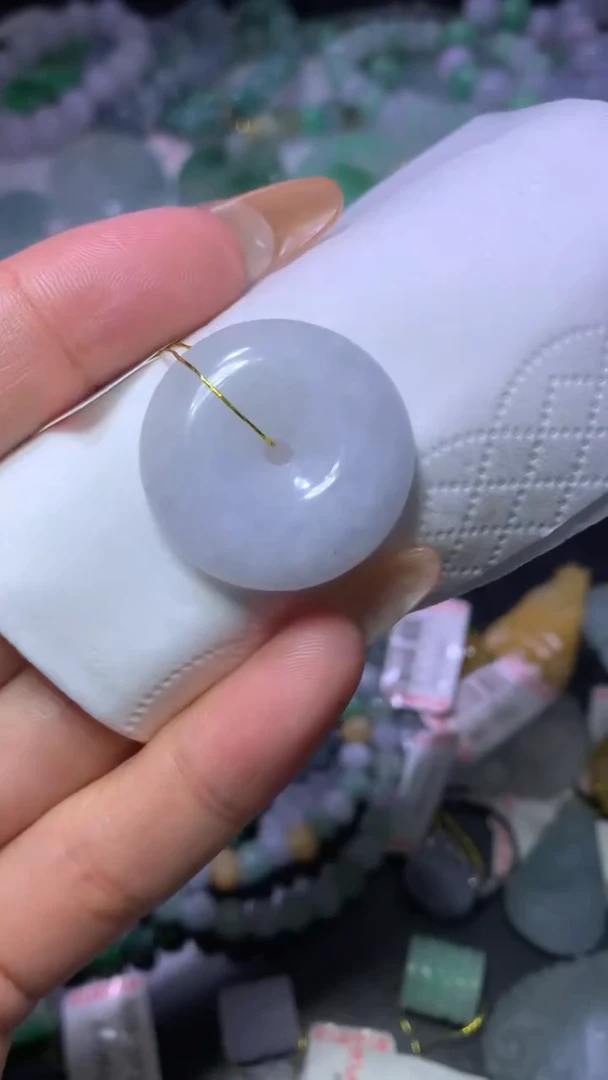 翡翠未镶嵌颈饰MXX008497