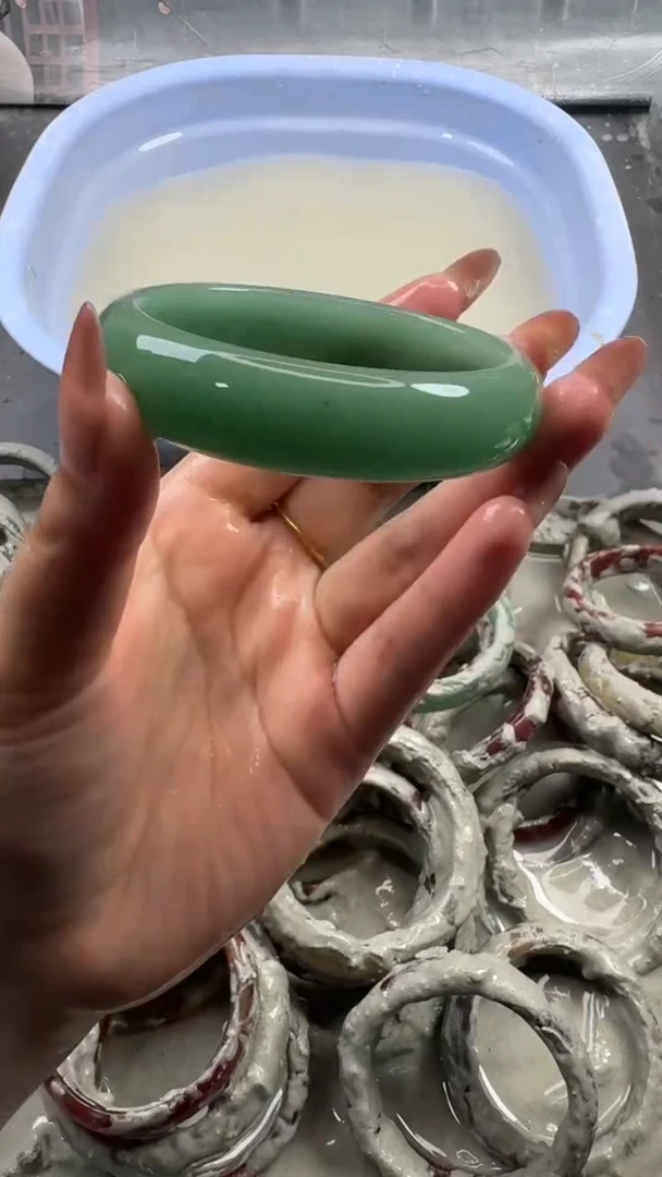 未镶嵌手镯石英质玉8