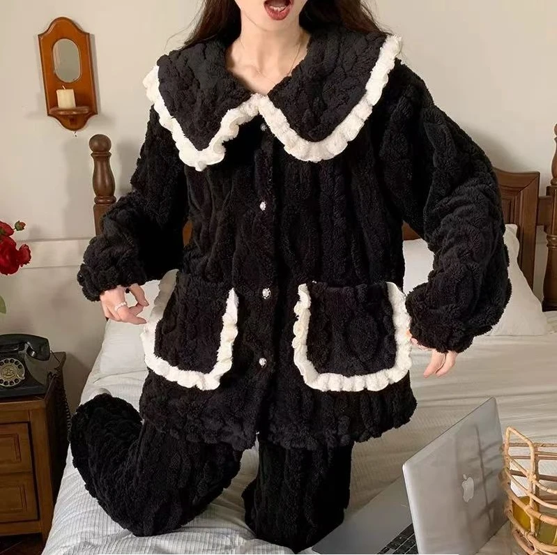 1031绒款黑色娃娃领长袖长裤家居服套装