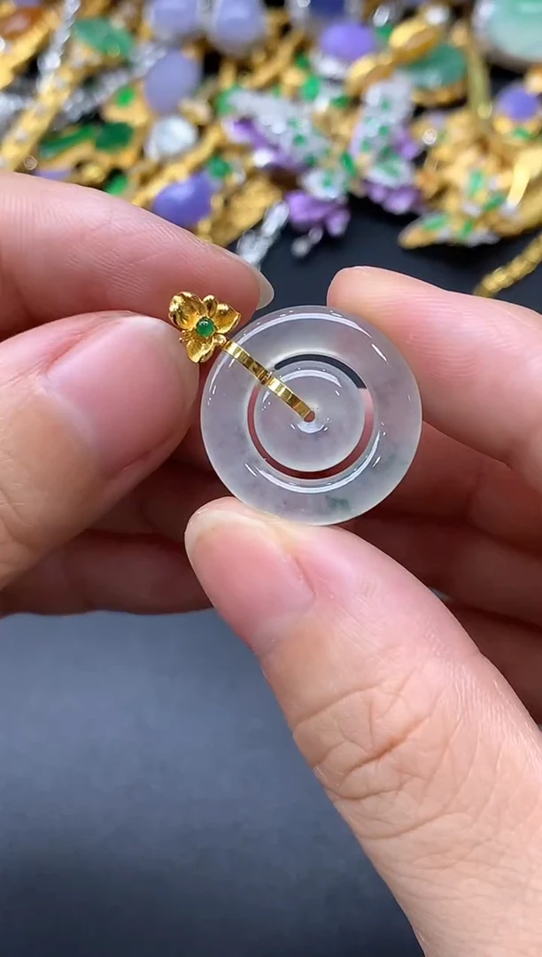 颈饰18K金镶嵌翡翠103-中国好珍宝·