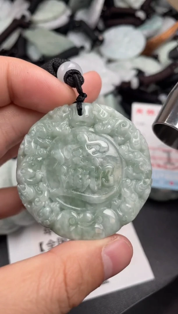 【闪购商品】翡翠吊坠(不含链)未镶嵌1