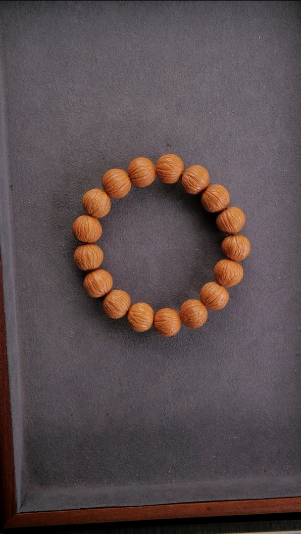 【闪购商品】猴头核桃手串原皮凤羽无修