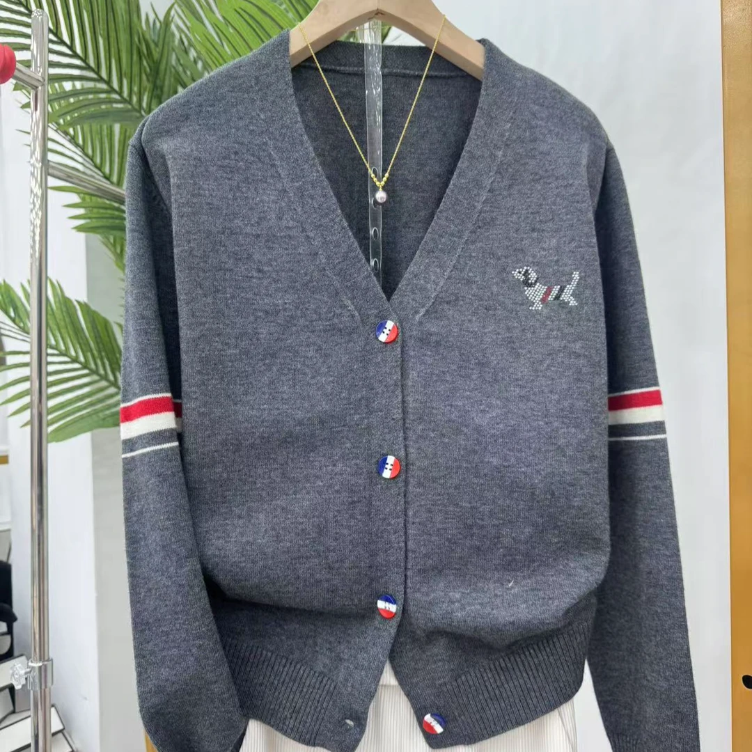 【小狗烫钻】春秋款V领烫钻小狗针织开衫