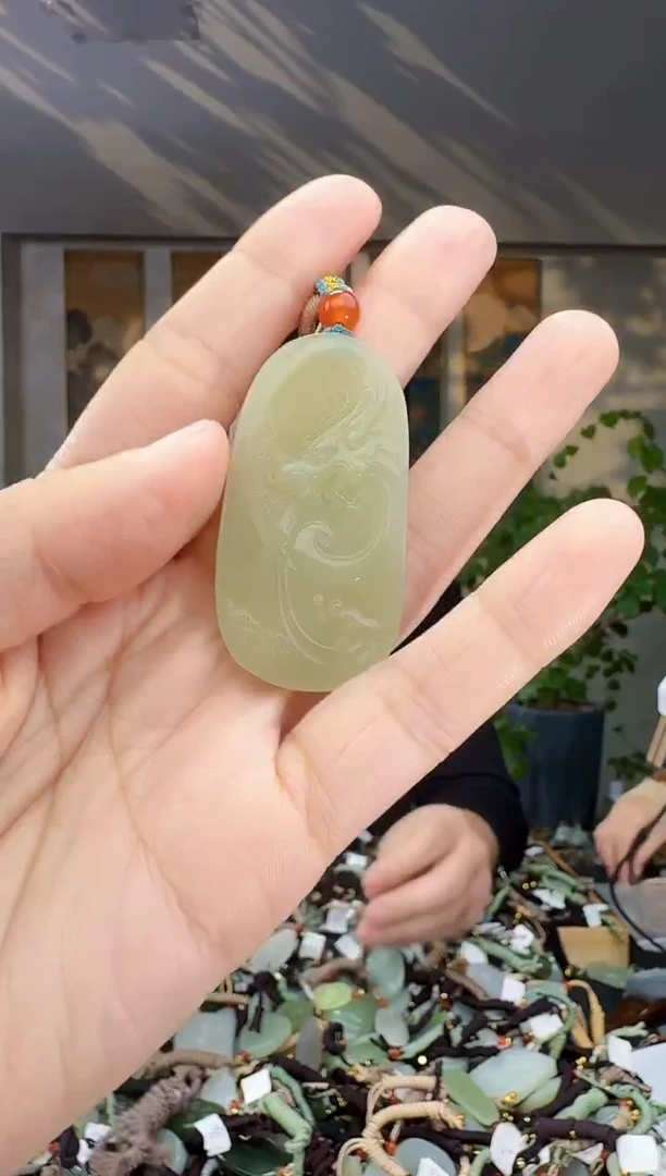 未镶嵌和田玉挂件拍一发一