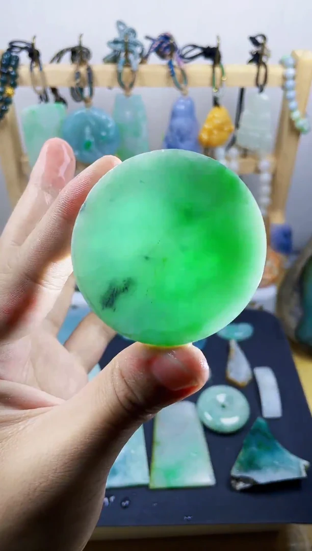 颈饰未镶嵌翡翠缅甸天然翡翠大优惠