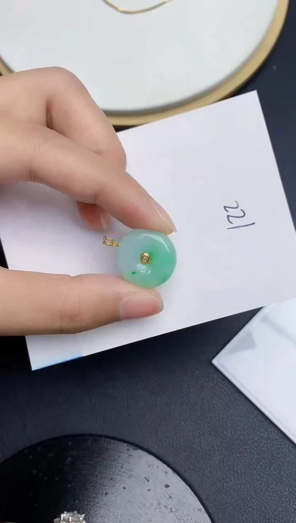 【闪购商品】翡翠颈饰18K金镶嵌000000000