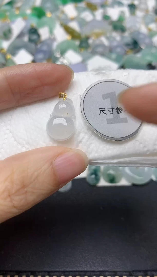 颈饰18K金镶嵌翡翠天然缅甸A货翡翠