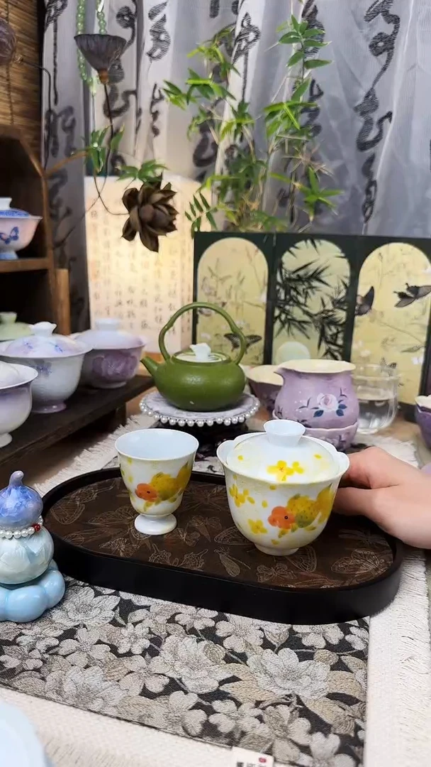 兰寿鱼花口盖碗+主人杯