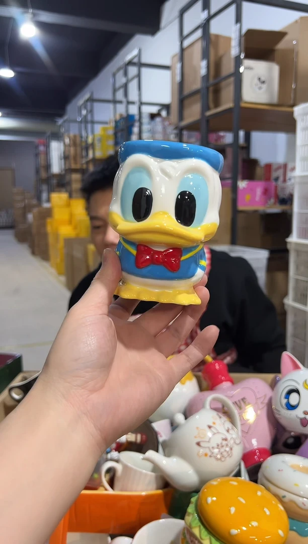 【闪购商品】杯陶瓷Q版唐老鸭水杯