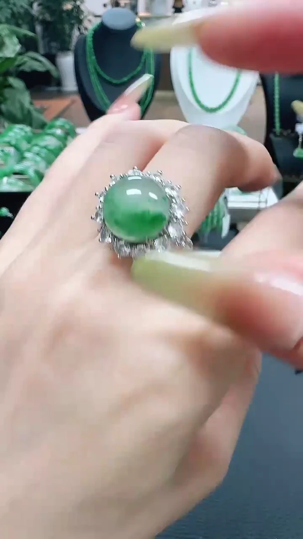 未镶嵌1石英质玉（非洲翠）/9682