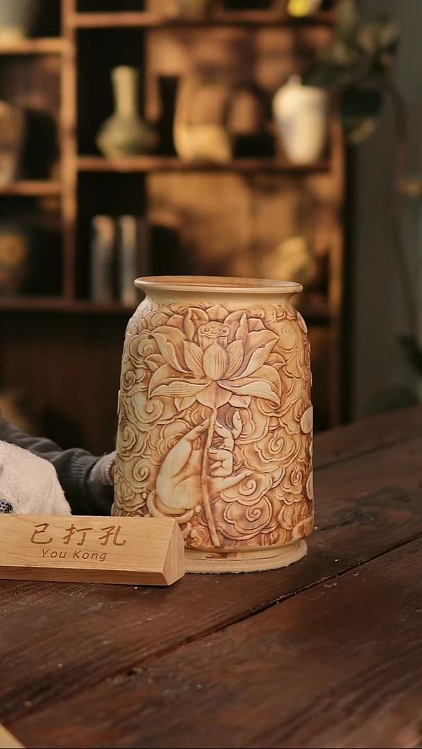 摆件9-62高27口15误差2已打孔