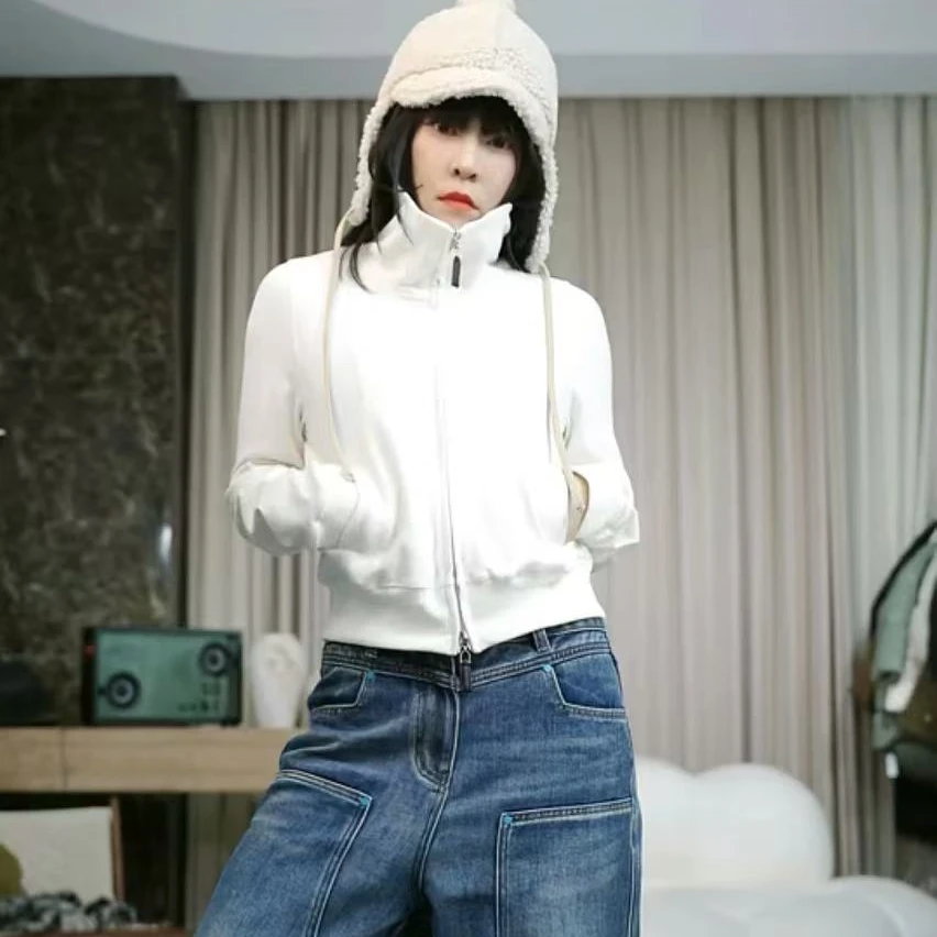 infobyfive福利冬季新款女士时尚小白半高领开衫拉链卫衣2DL1305