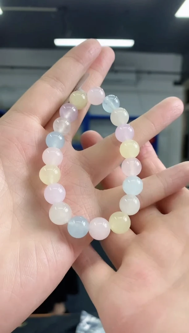 未镶嵌手串绿柱石（摩根石）多样性发其一颜色微差