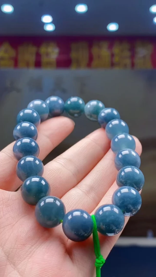 翡翠未镶嵌颈饰********48