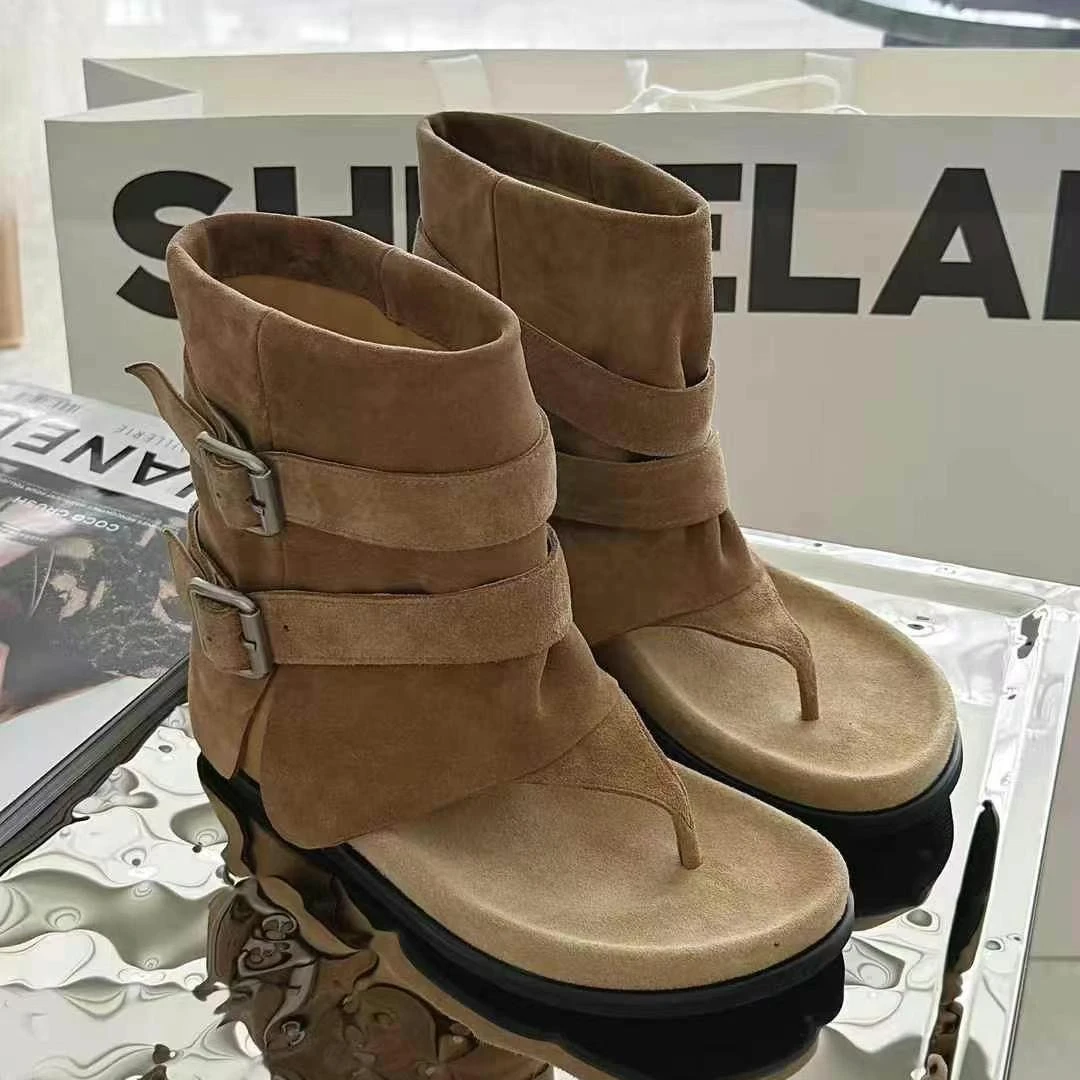 诗歌兰女鞋25新款法式复古风夹趾凉鞋女外穿百搭靴子