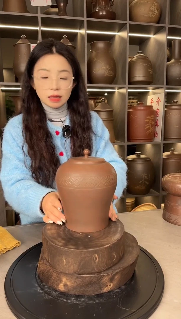 【闪购商品】罐本陶手作坭兴陶八两装刻绘茶叶罐手工痕迹