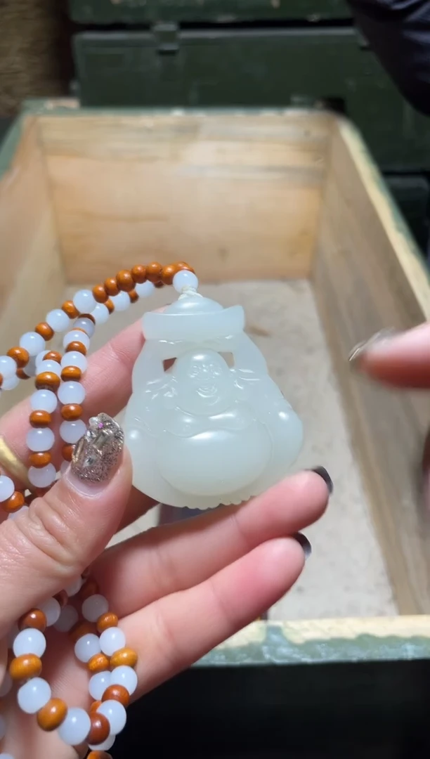 【闪购商品】镂空弥勒佛带链子