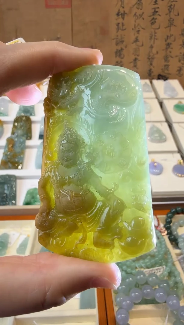 翡翠挂件未镶嵌A货翡翠多样性孤品
