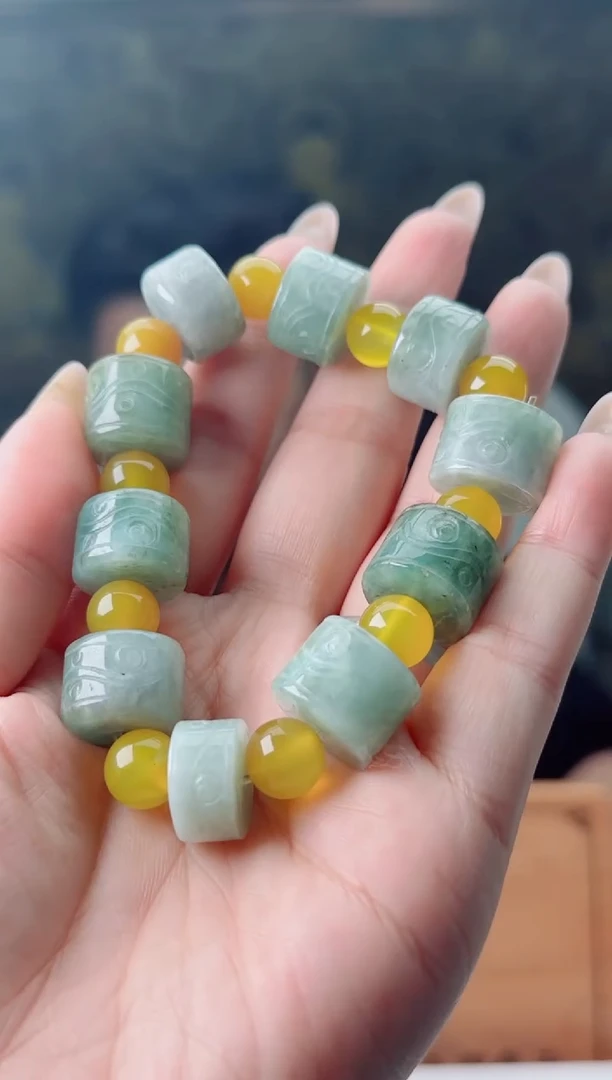 【闪购商品】翡翠颈饰未镶嵌11111111