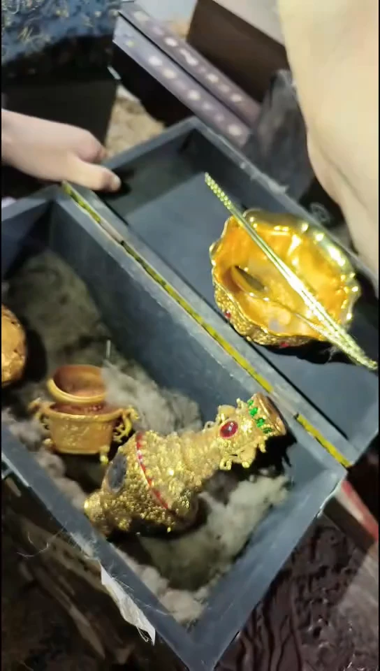 香榧木（1个开封小钉子盒子）