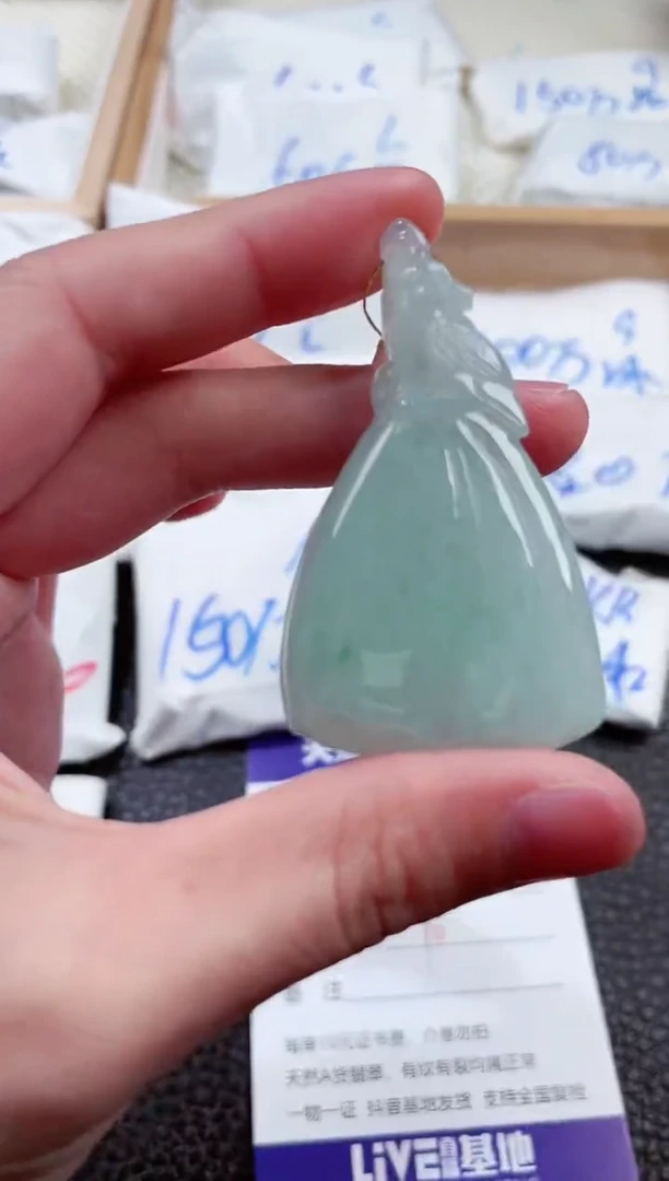 【闪购商品】翡翠颈饰未镶嵌00006275