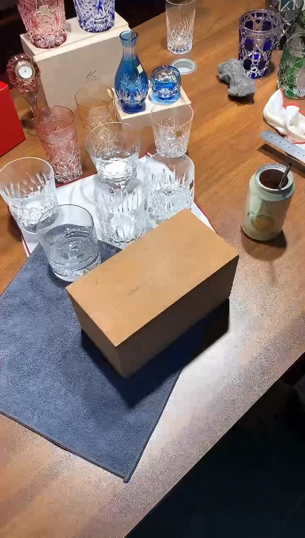 手工艺品琉璃村**渔豪雅带花