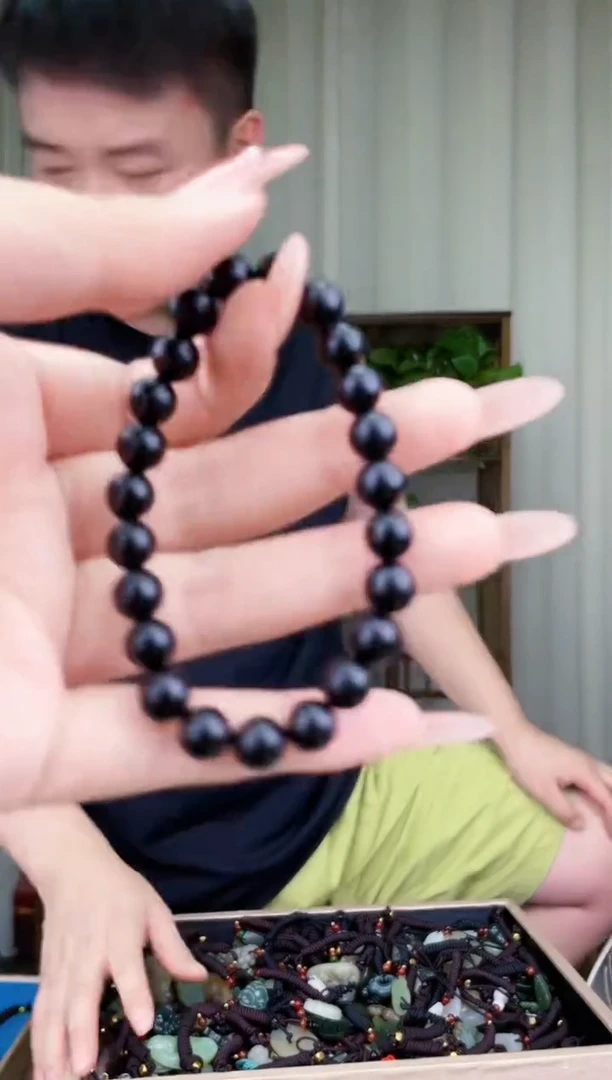 和田玉未镶嵌挂件拍一发一，多样性发货！