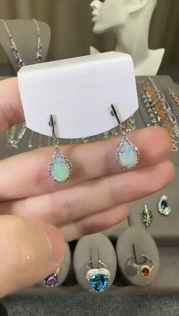 银S925镶嵌欧泊珠宝奇石9*7mm耳坠设计款