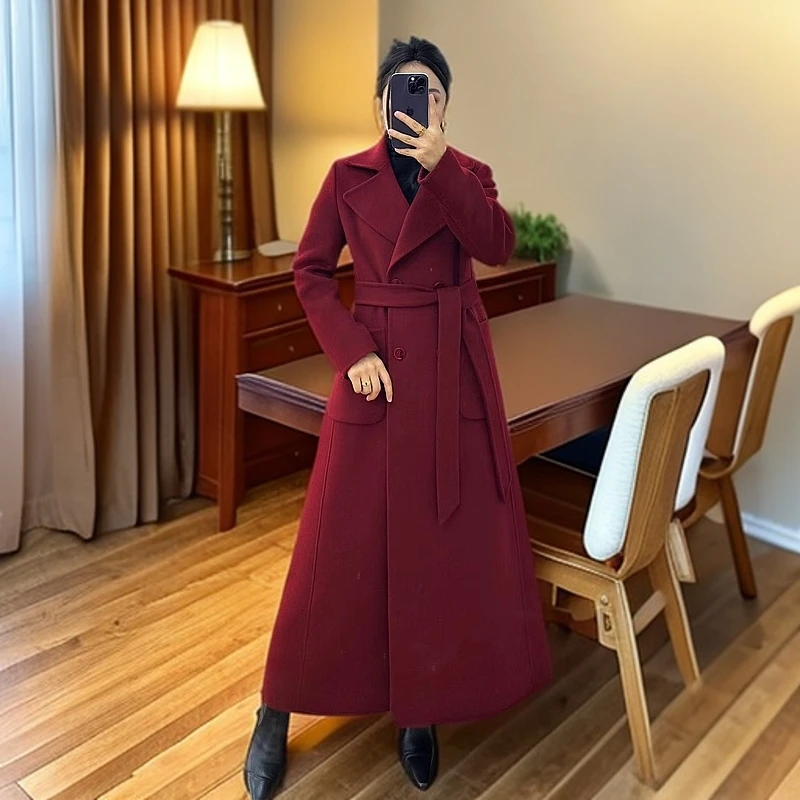 女装130CM  羊毛绒大衣显瘦   后面有扣子气质