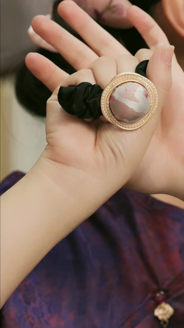 刺绣湘传礼名家宋锦发绳