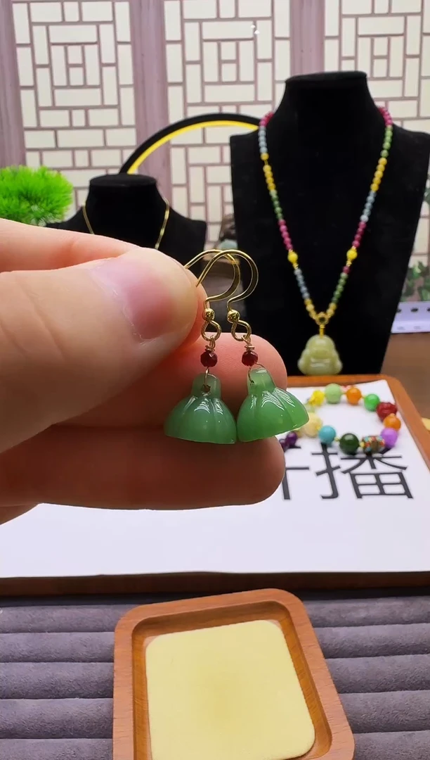 和田玉14K金镶嵌耳饰E59