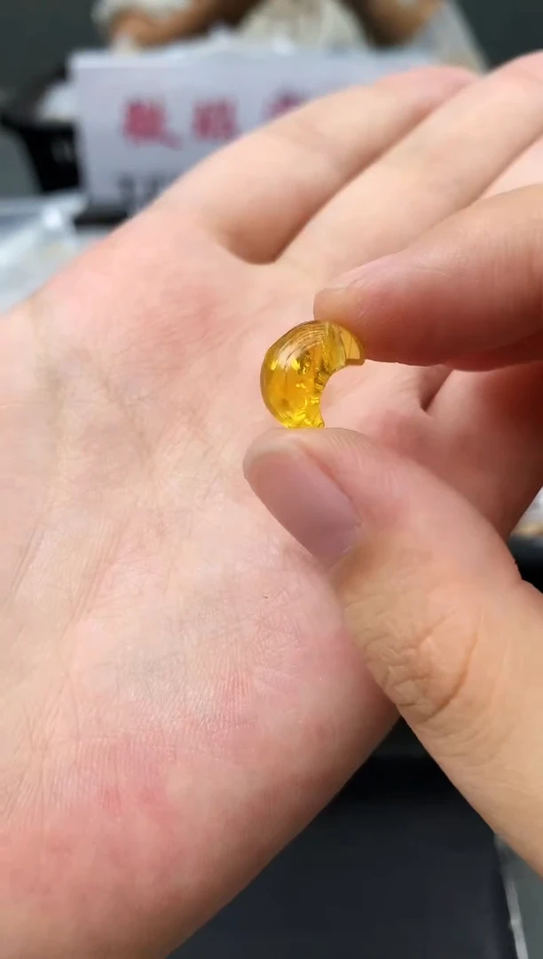 未镶嵌琥珀珠宝奇石4