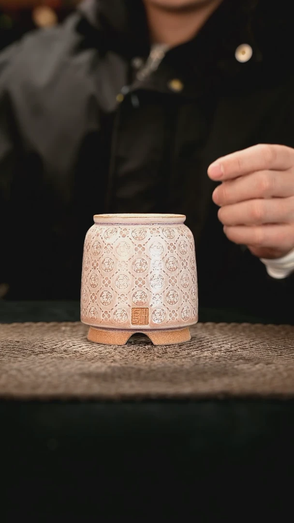 12-18-285花盆口径5.5瑕