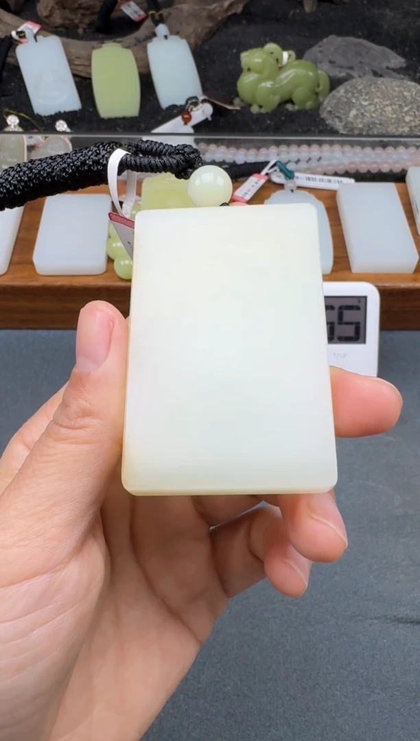 颈饰未镶嵌和田玉2