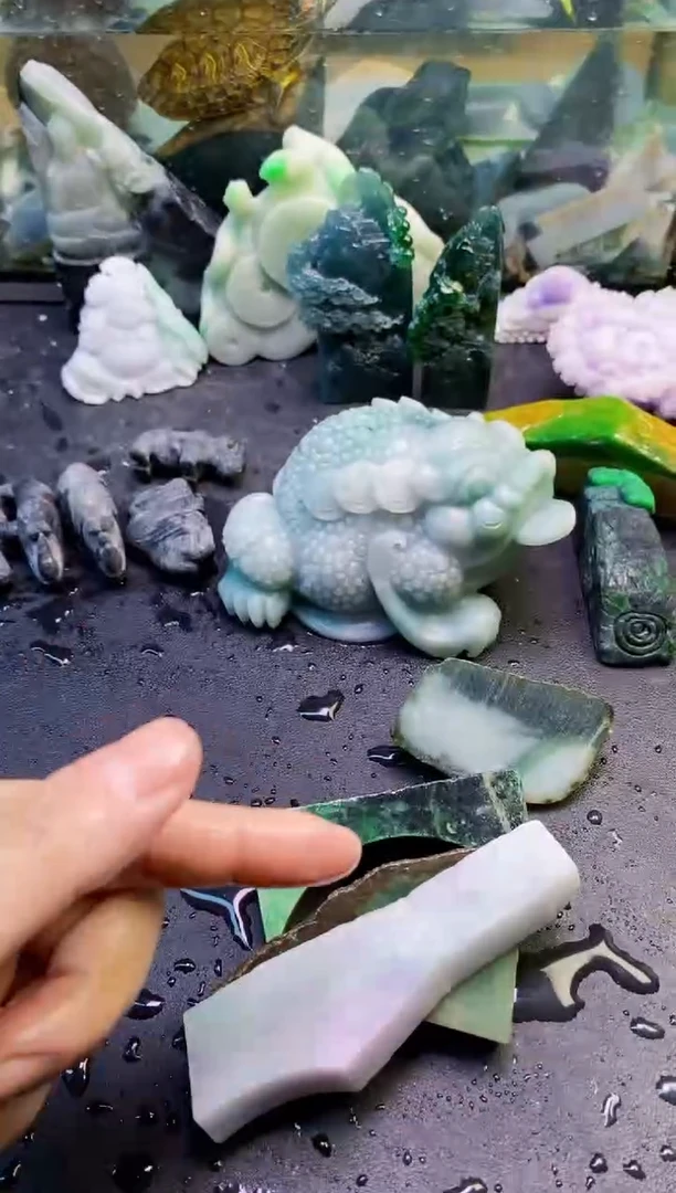 翡翠挂件未镶嵌天然翡翠052