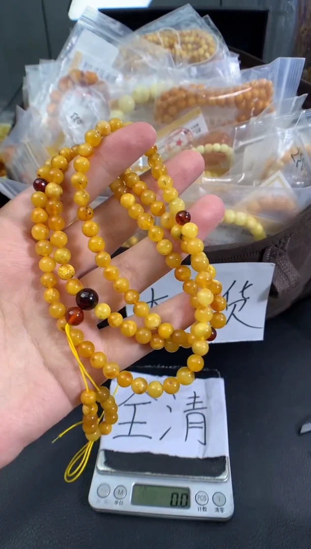 琥珀未镶嵌珠宝奇石1