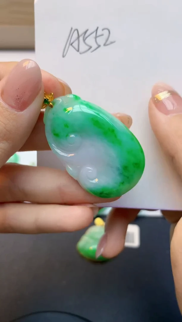 颈饰18K金镶嵌翡翠天然A货缅甸翡翠百元以上9元证书费自理