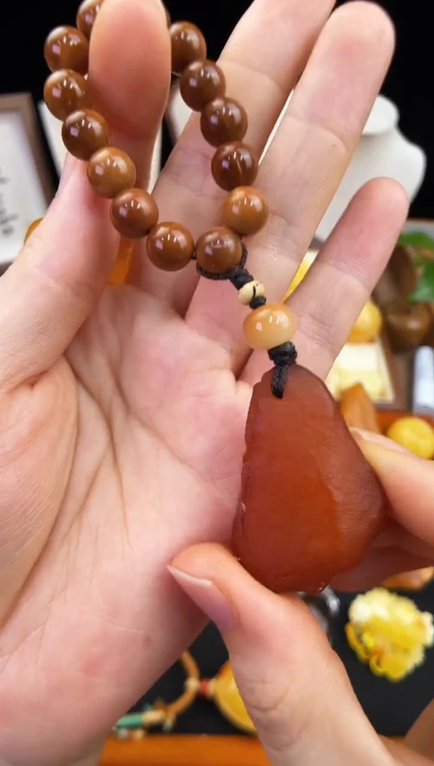 琥珀未镶嵌珠宝奇石柒月