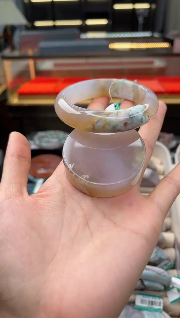 石英质玉手镯未镶嵌54圈口（赠送镯心）6674117